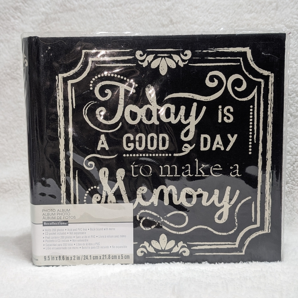 Black 9x8 200 Photo Album Acid PVC Free CD Pocket Book Bound